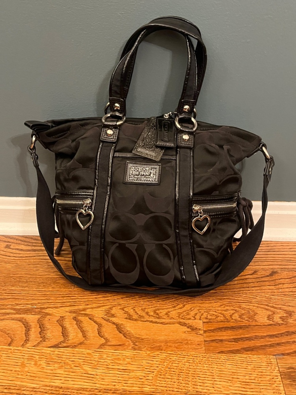 Coach Black Signature Fabric and Patent Leather Daisy Tote F20101